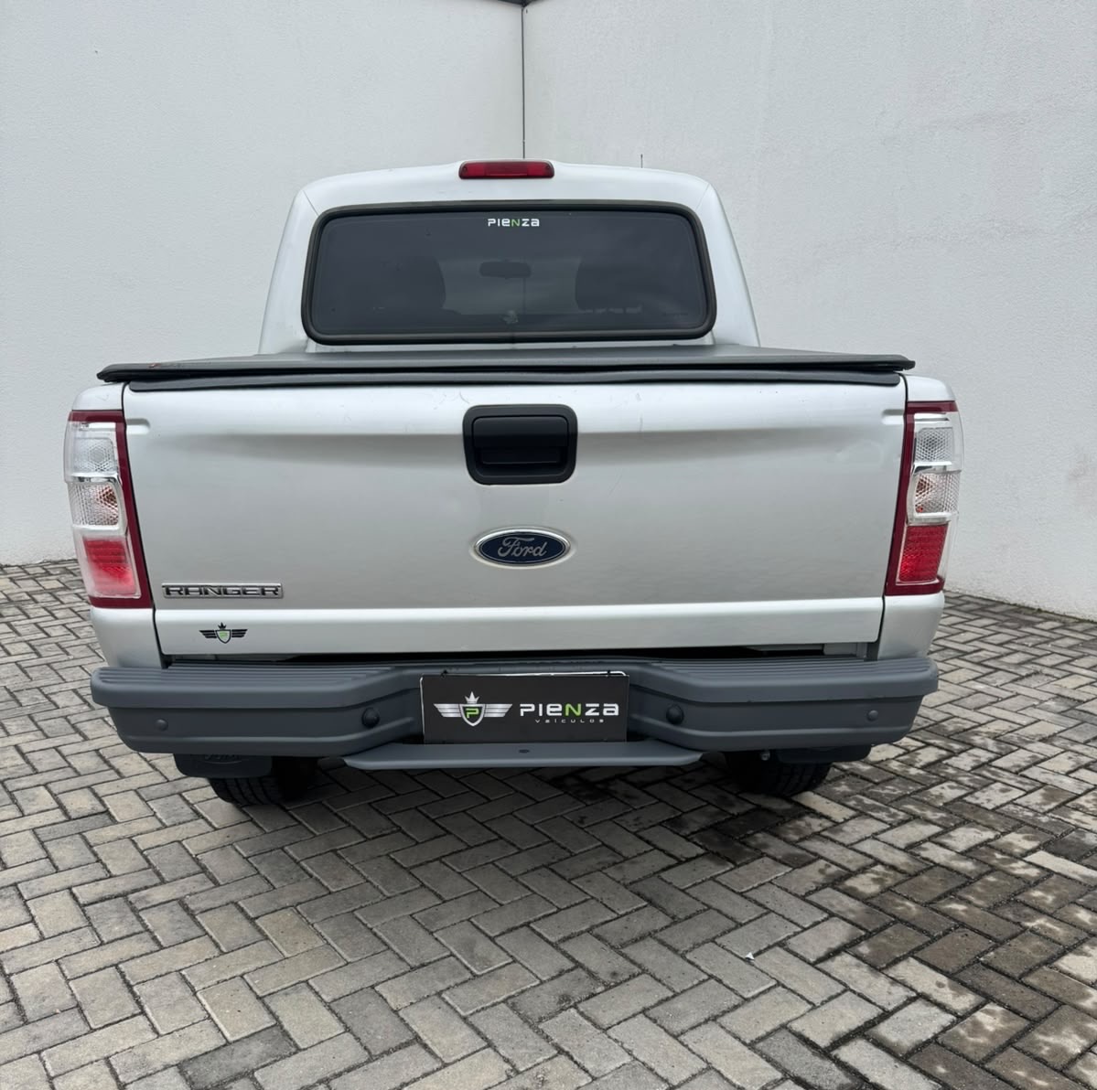 fdd438ee-5eb8-452e-9ec4-bbbeead9ee56